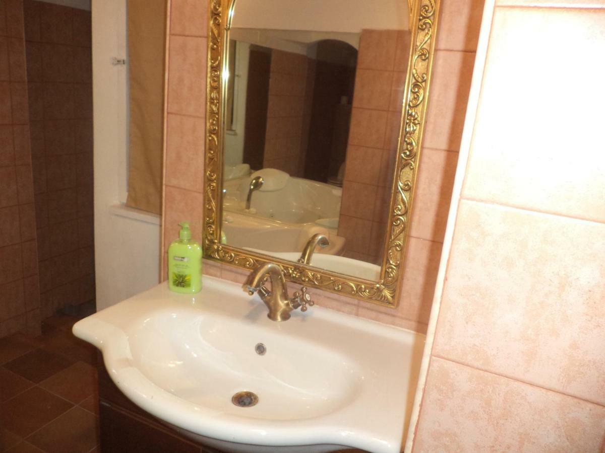 Jacuzzi Quo Vadis Lägenhet Rom Exteriör bild